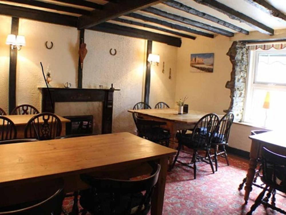 Afon Duad Inn Cwm-Duad Habitación foto